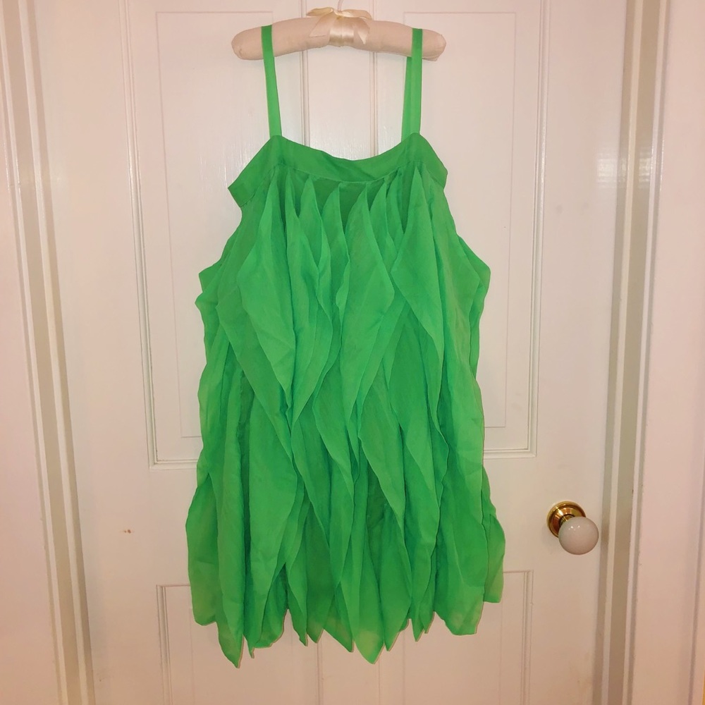 Juniors green ruffle dress